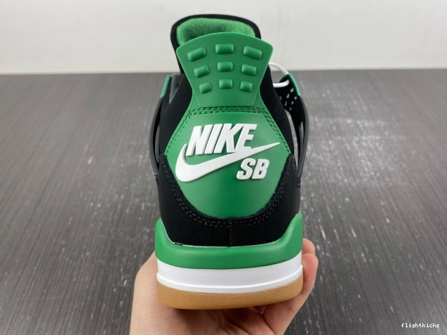 Retro 4 Jordan DR5415-030 SB 0813